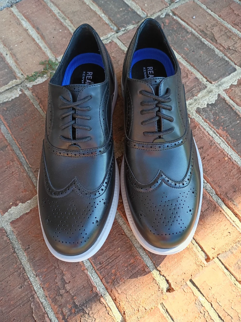 Men's Reaction Kenneth Cole Black Wingtip Oxford Sneakers with Gray Sole